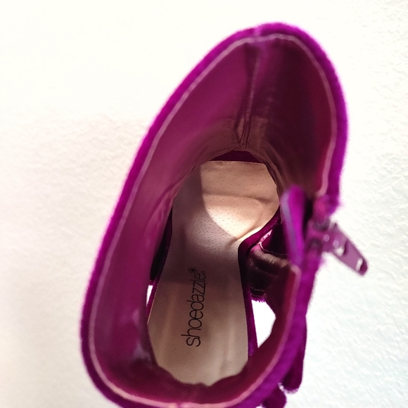 Velvet Ruffled Booties - Picture 8 of 15